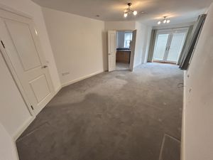 Photo 25- click for photo gallery